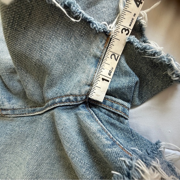 Chelsea & Violet Floral Eyelet Denim Cutoff Shorts Size 29 - Picture 8 of 9